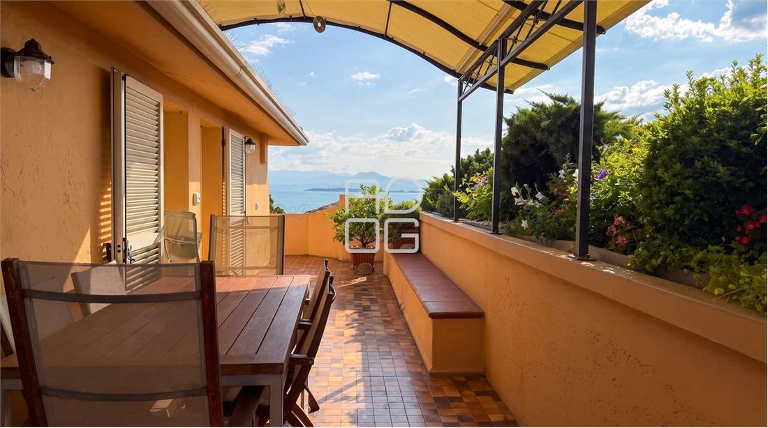 Apartment in Historic Center, Desenzano del Garda, Lombardy 3 - 18584013