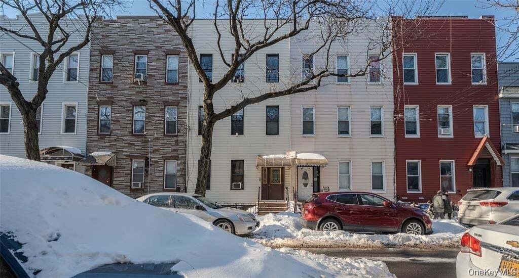 House in New York, New York, United States 1 - 18581444