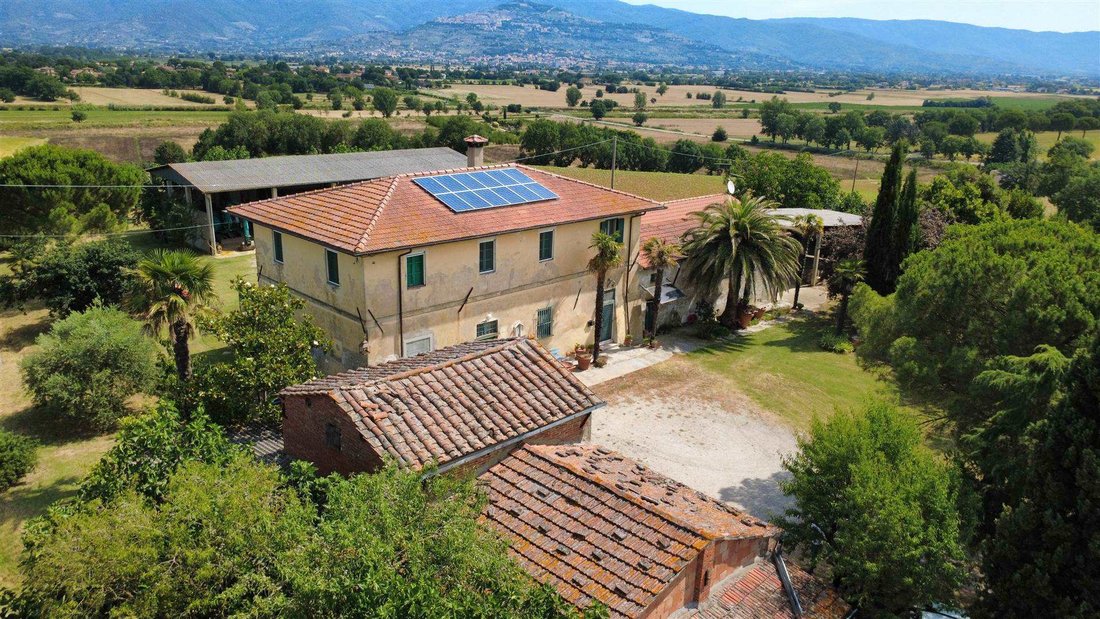 Villa in Montecchio della Pozzanghera, Tuscany, Italy 3 - 18585241