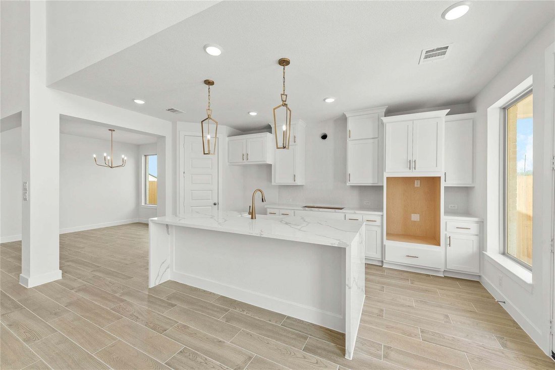 House in Katy, Texas, United States 5 - 18585064