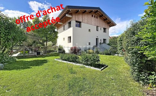 House in Plaine, Passy, France 1