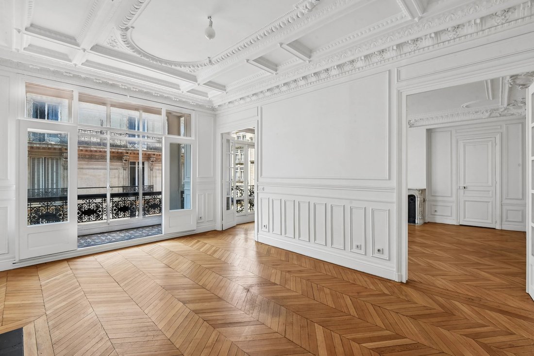 Apartment in Paris 8e Arrondissement, Paris, France 3 - 18582242
