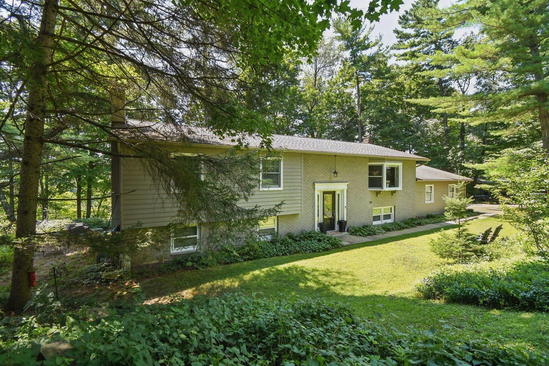 House in Granville, Ohio, United States 2 - 17679666