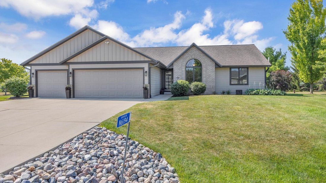 House in Sheboygan Falls, Wisconsin, United States 1 - 18581303