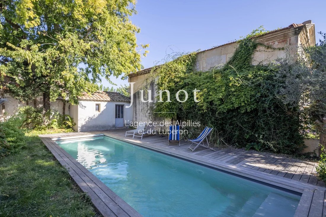 House in Arles, Provence-Alpes-Côte d'Azur, France 5 - 18582503