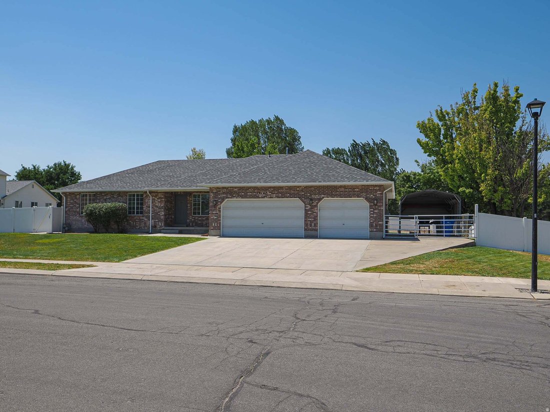 House in Riverton, Utah, United States 2 - 18584054