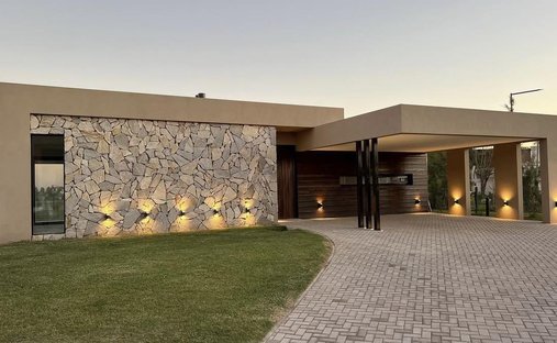 House in Funes, Santa Fe Province, Argentina 1