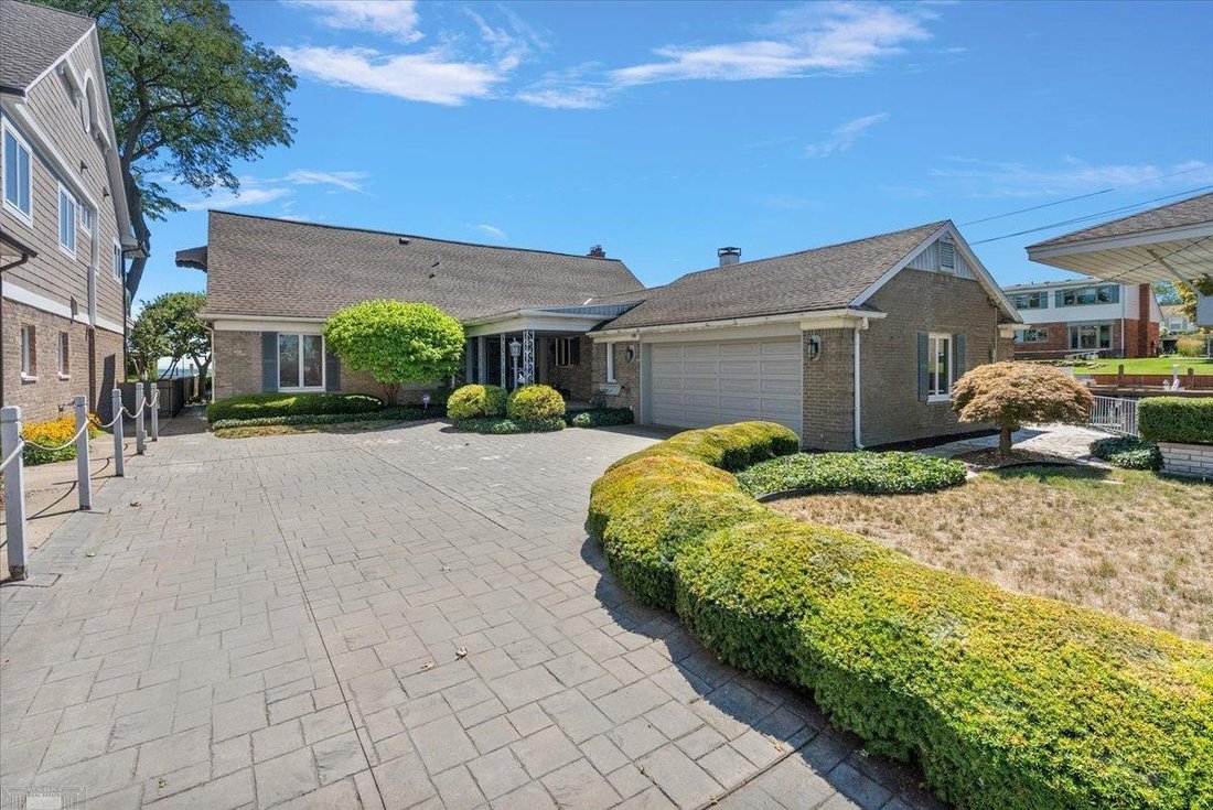 House in St. Clair Shores, Michigan, United States 1 - 18583801
