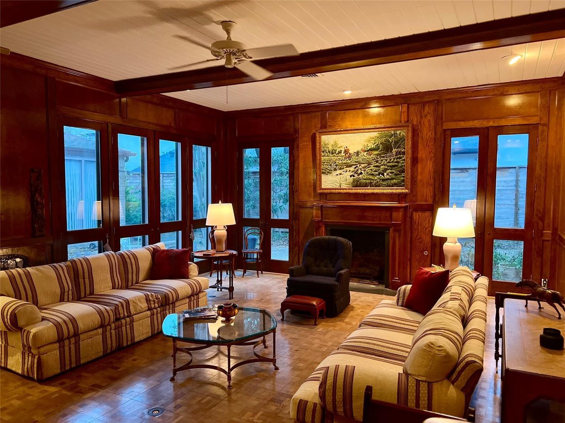 House in Houston, Texas, United States 3 - 18585077