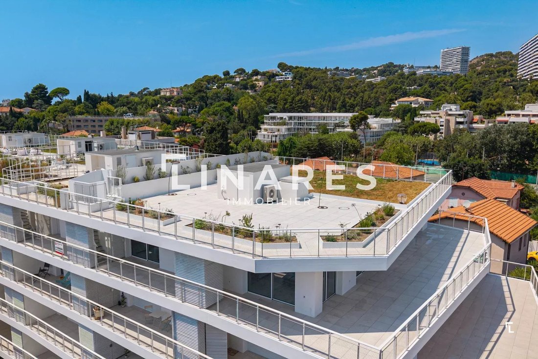 Apartment in Saint Giniez, 8e Arrondissement, Marseille 1 - 18582365
