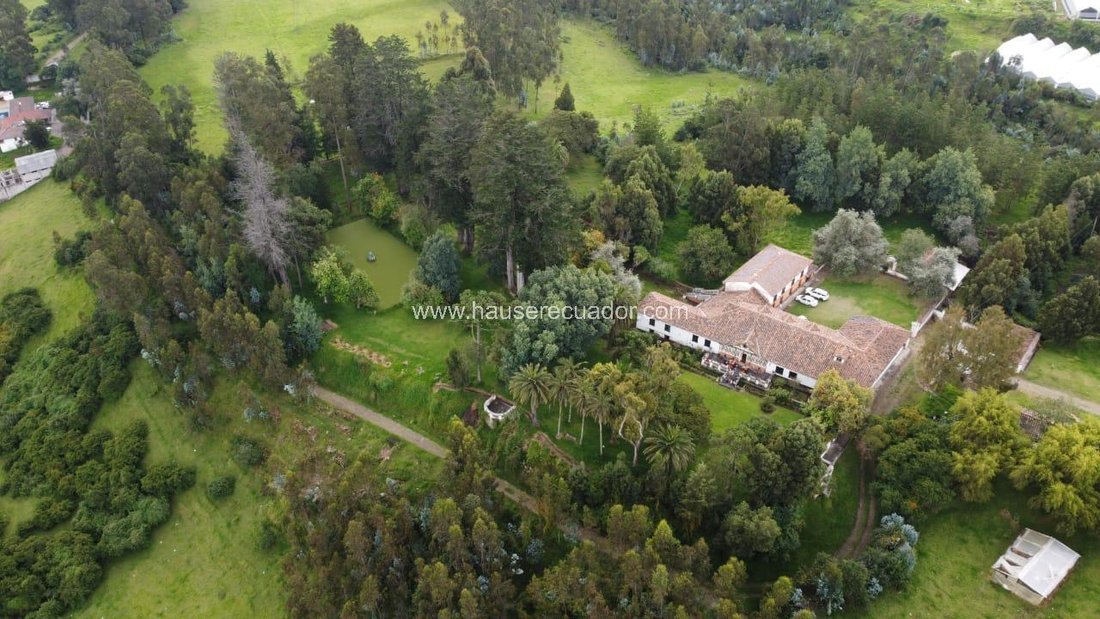 Land in Quito, Pichincha, Ecuador 2 - 18582393