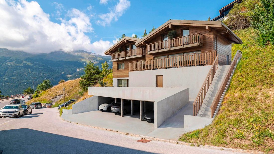 Chalet in Crans-Montana, Valais, Switzerland 2 - 18580686