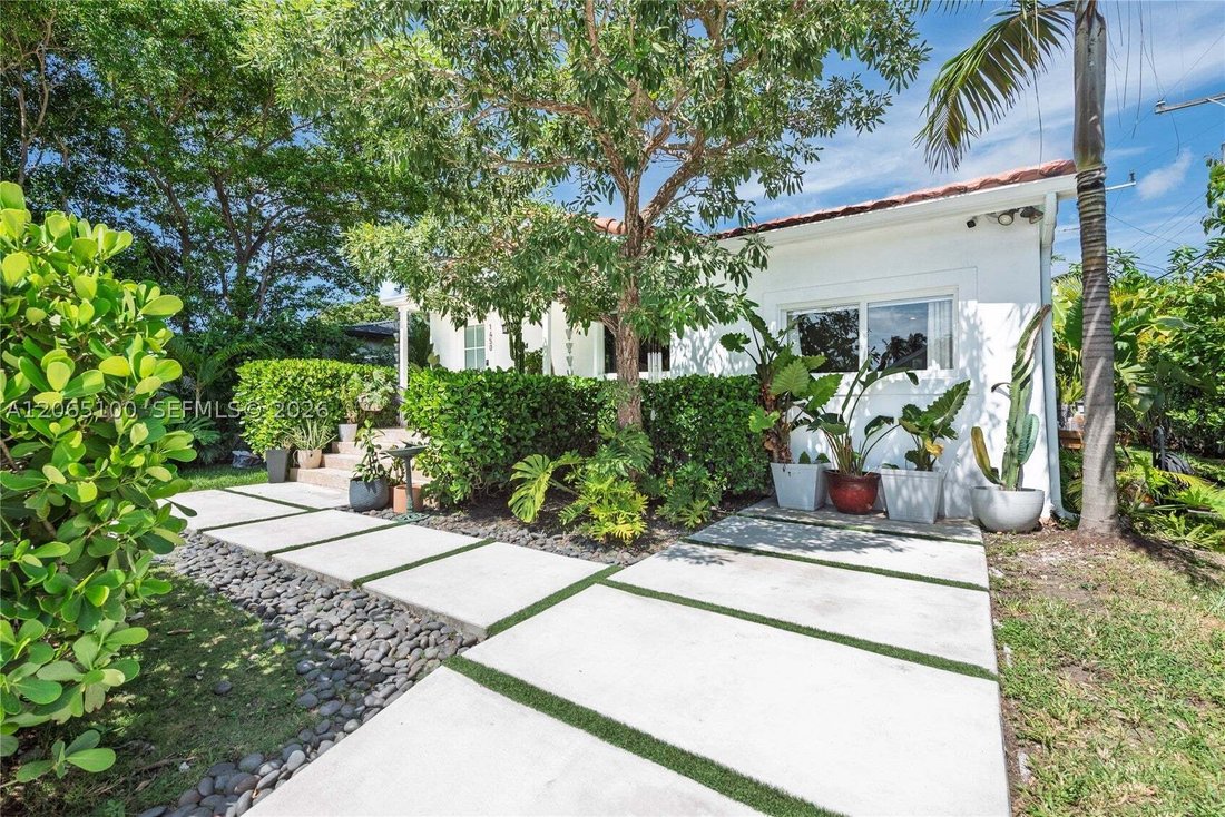 House in Miami, Florida, United States 3 - 18581618