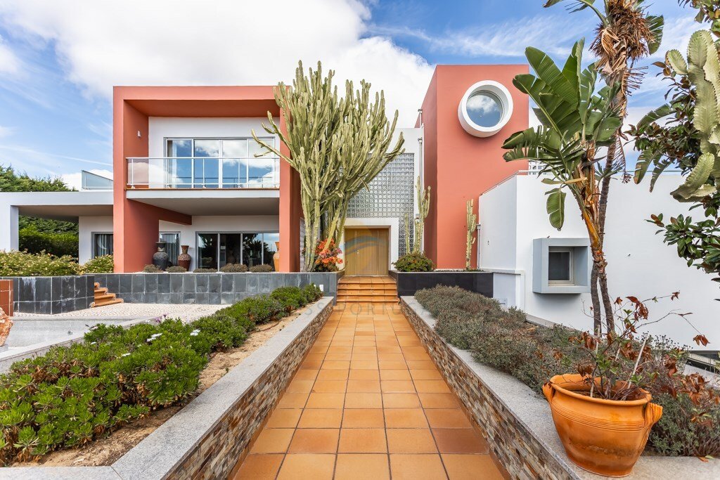 House in Lagoa e Carvoeiro, Algarve, Portugal 1 - 18585874