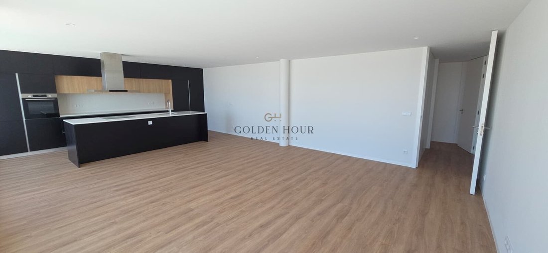 Apartment in Mafamude e Vilar do Paraiso, Porto District, Portugal 5 - 17322125