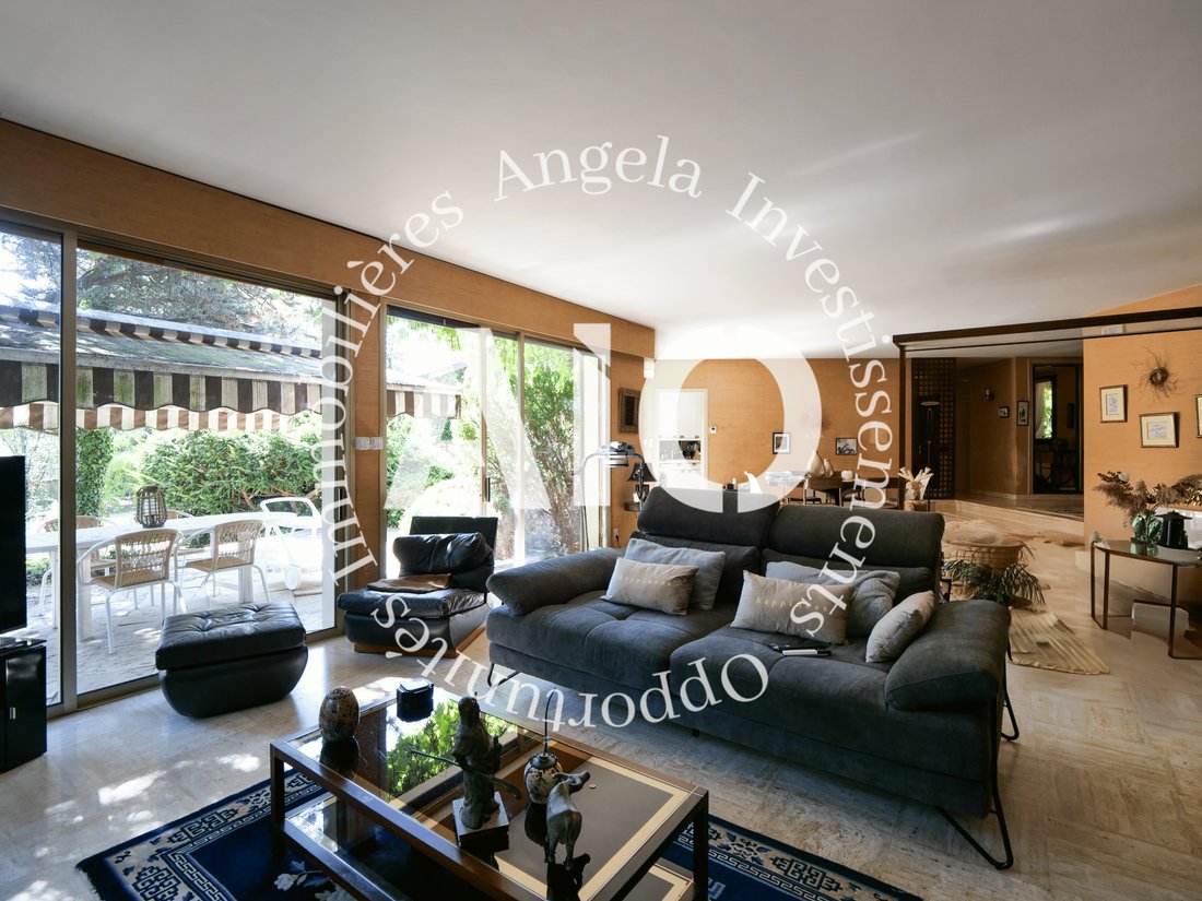 House in Vaugneray, Auvergne-Rhône-Alpes, France 2 - 18585237