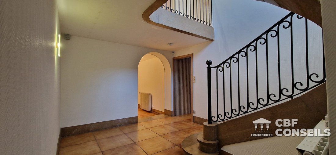House in Chalon-sur-Saone, Bourgogne – Franche-Comté, France 3 - 18586127
