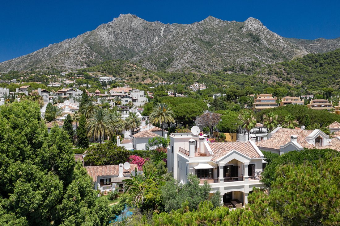 Villa in Marbella, Andalusia, Spain 4 - 18581759