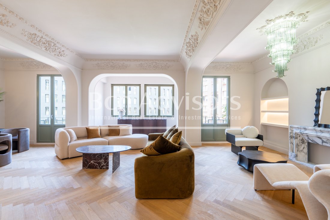 Apartment in Eixample, Barcelona, Spain 2 - 18585342