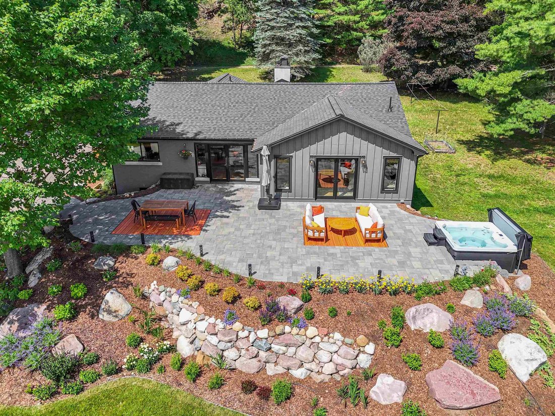 House in Rapid City, Michigan, United States 5 - 18583818