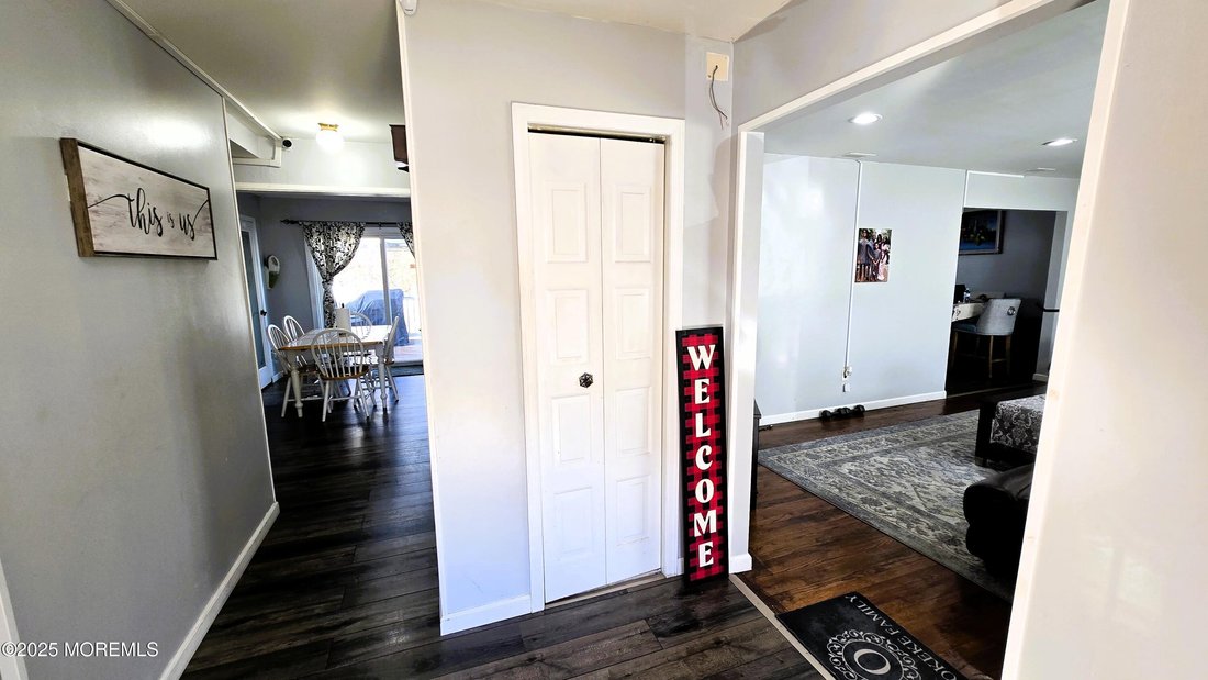 House in Sayreville, New Jersey, United States 3 - 18580594