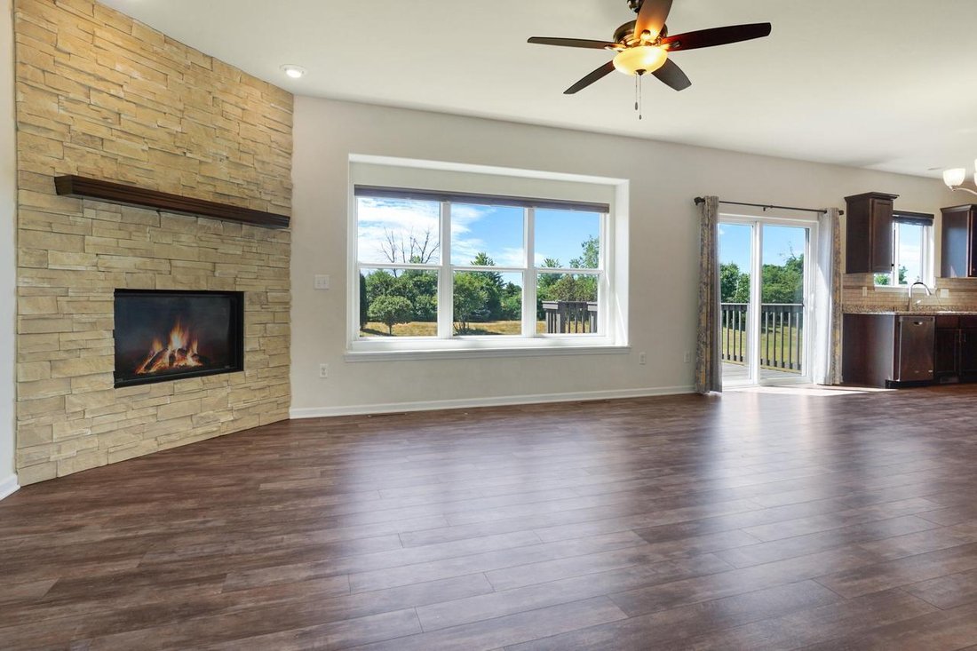 House in Menomonee Falls, Wisconsin, United States 4 - 18583979