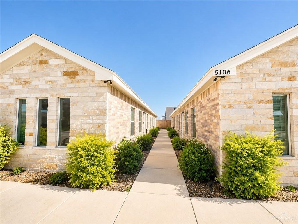 Pharr, Texas, United States 1 - 18583218