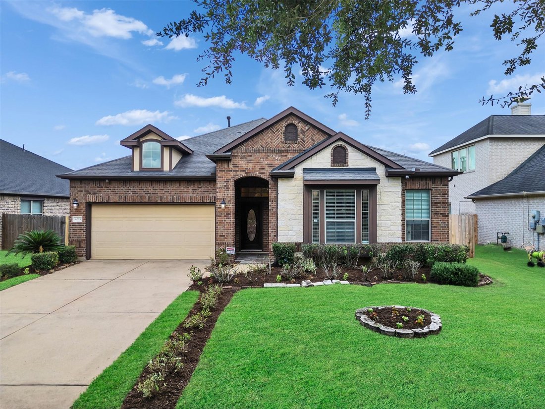 House in Sugar Land, Texas, United States 3 - 18581990