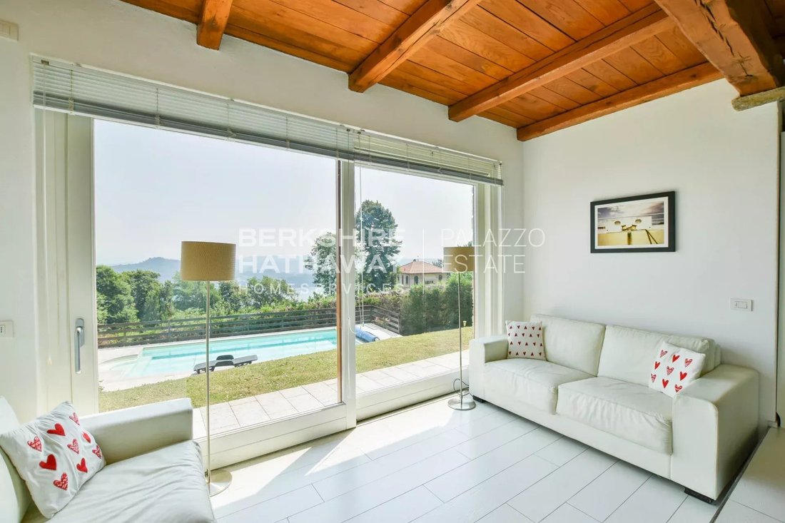 Villa in Arona, Piemont, Italien 5 - 18582571