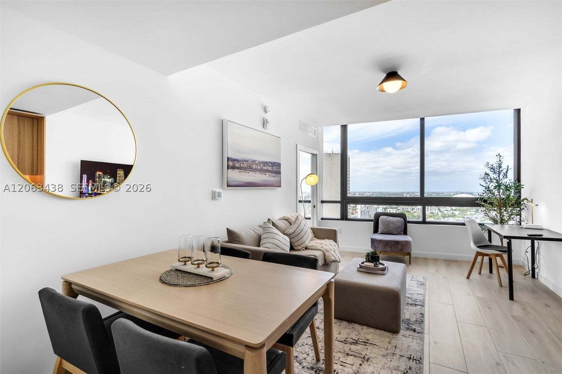 Condo in Miami, Florida, United States 4 - 18584400
