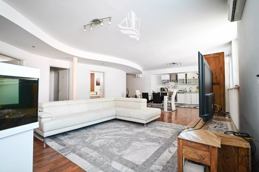Apartment in Piani-Rencio Center / Piani-Rencio Zentrum, Bolzano / Bozen, Trentino – Alto Adige/Südtirol 2 - 18582375