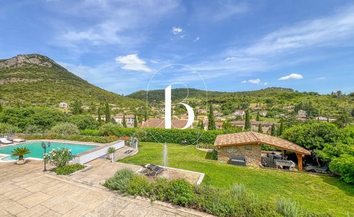 Casa a Barjac, Occitania, Francia 1