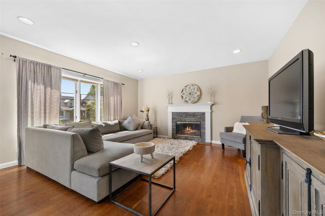 House in Eastchester, New York, United States 3 - 18586274