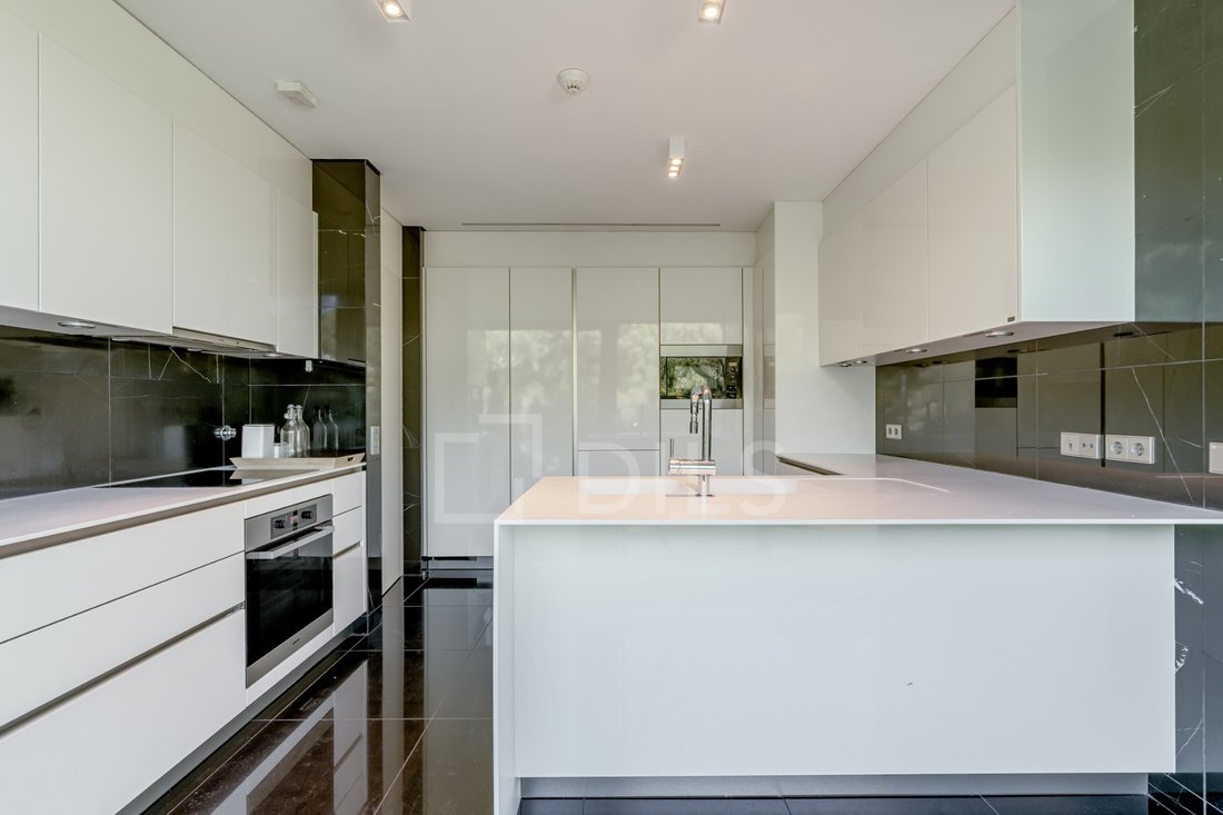 Apartment in Estoril, Cascais e Estoril, Lisbon 5 - 18585371