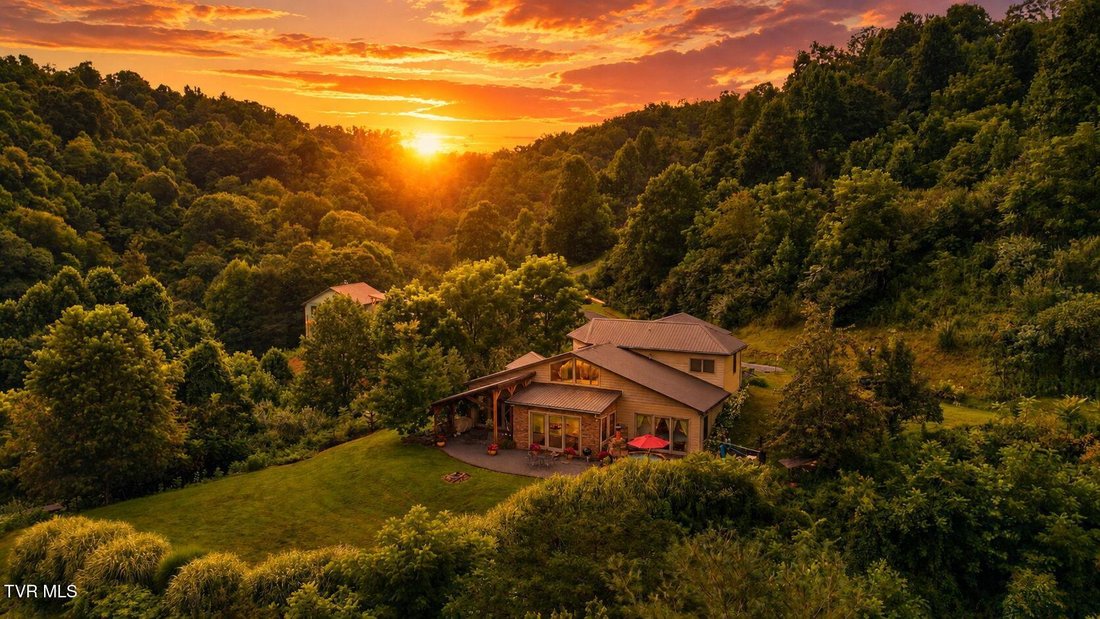 House in Hampton, Tennessee, United States 3 - 18583168