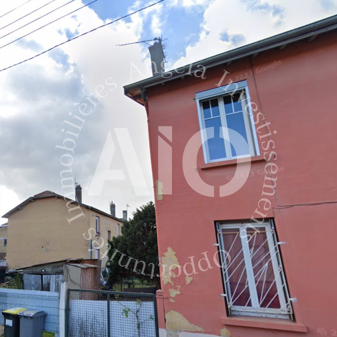Estate in Decines-Charpieu, Auvergne-Rhône-Alpes, France 2 - 18585242