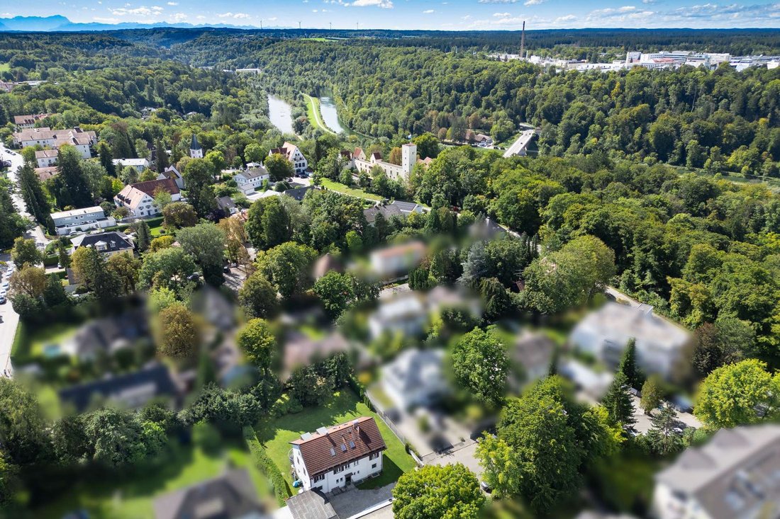Land in Grünwald, Germany 2 - 17771315
