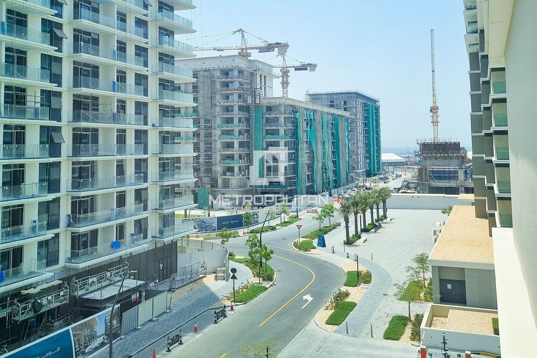 Apartment in Al Mina / Dubai Maritime City, Dubai, United Arab Emirates 2 - 18582637