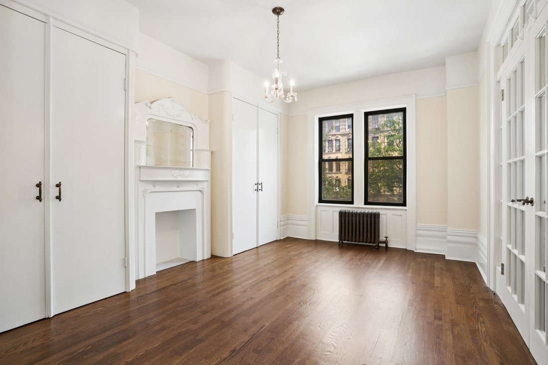 Co Op in New York, New York, United States 4 - 18585142