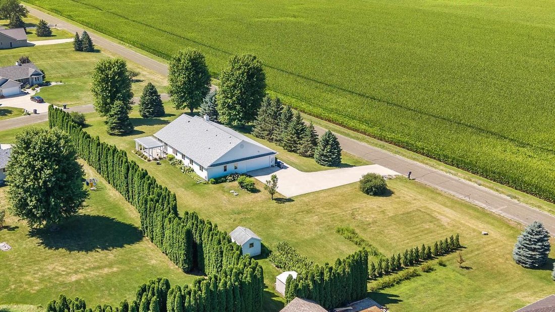 House in Beaver Dam, Wisconsin, United States 2 - 18583993