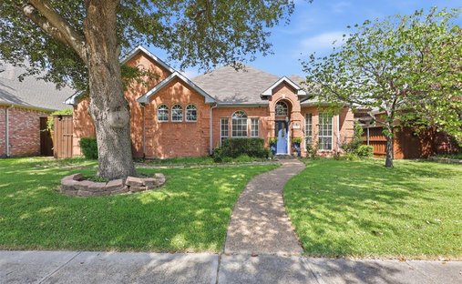 House in Plano, Texas, United States 1