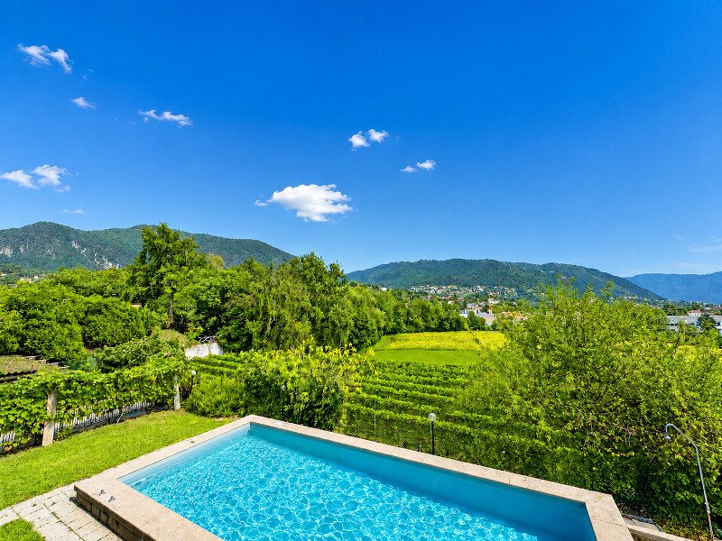 Villa in Coldrerio, Ticino, Switzerland 1 - 18580632