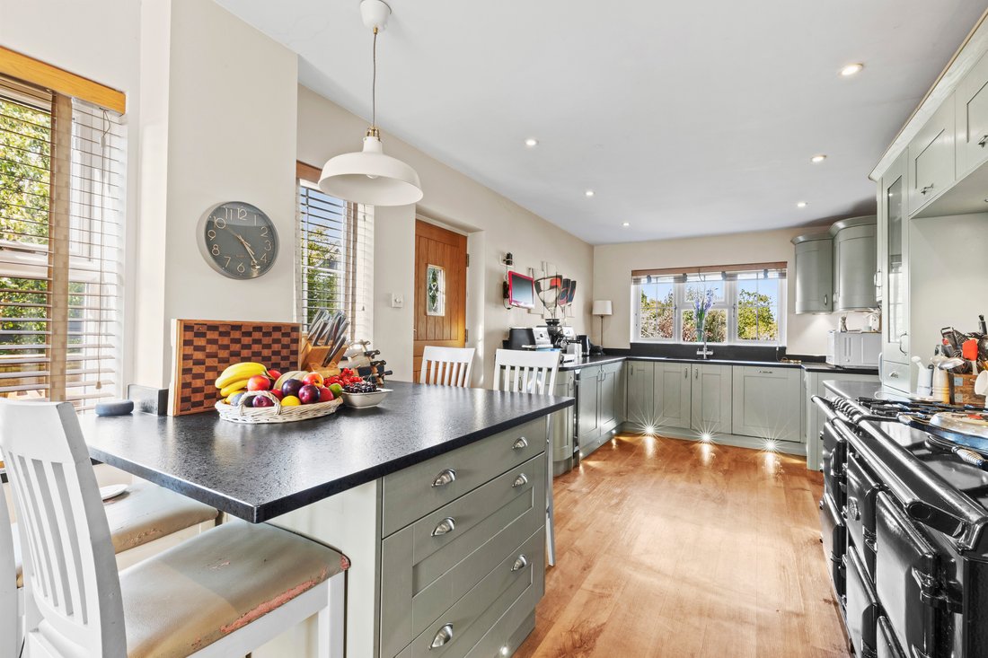 House in Shabbington, England 2 - 18581197