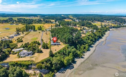 House in Oak Harbor, Washington, United States 1