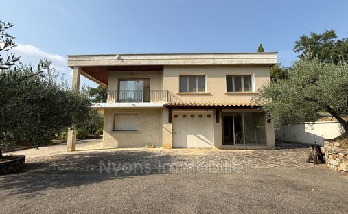 Villa in Centre, Nyons, France 1