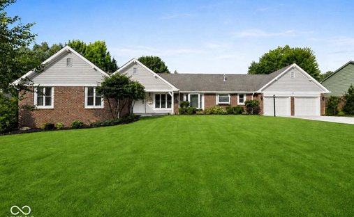 House in Zionsville, Indiana, United States 1