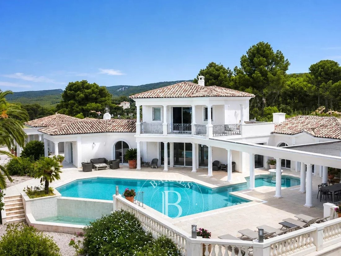 Estate in La Ciotat, Provence-Alpes-Côte d'Azur, France 1 - 14755120