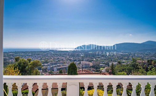 Villa in Les Termes, Mandelieu-la-Napoule, France 1