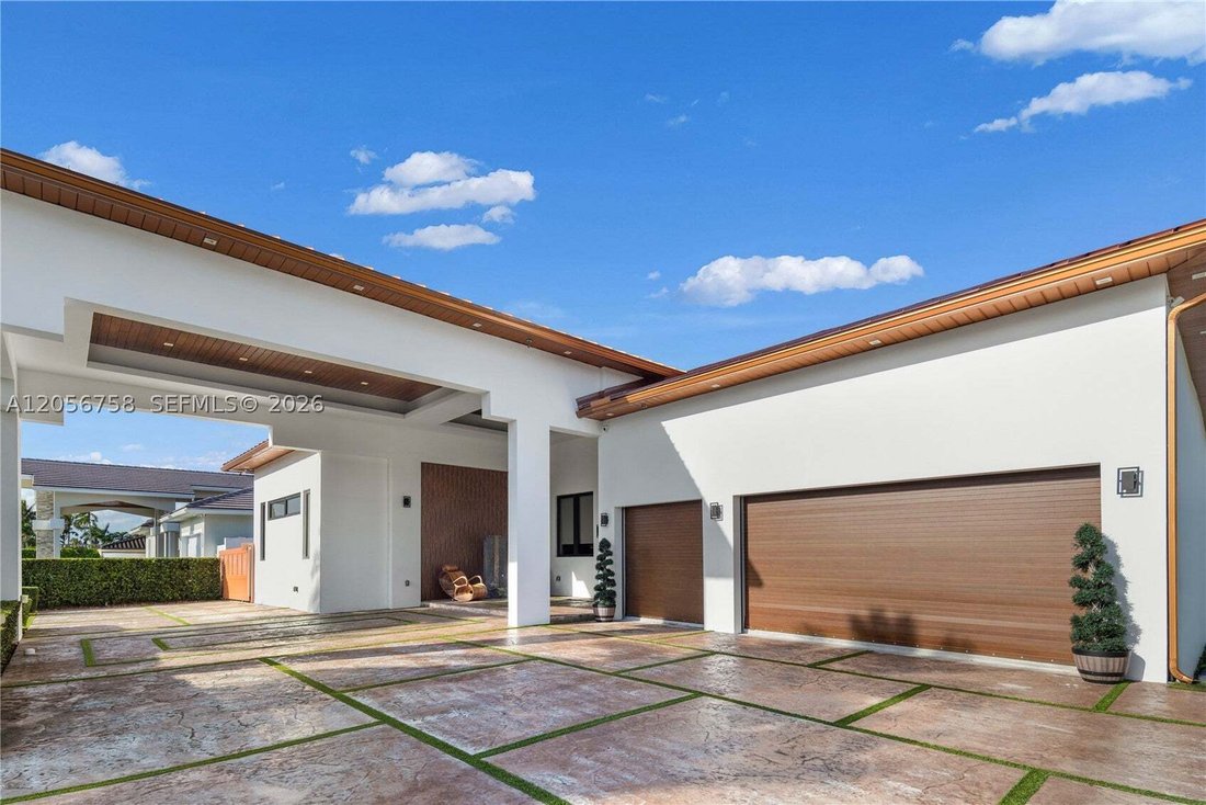 House in Miami, Florida, United States 3 - 18584402