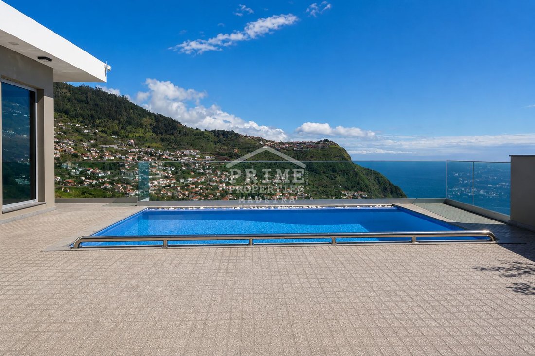 Villa in Arco da Calheta, Madeira, Portugal 1 - 14538519